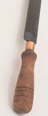 Antiga Grosa com cabo de madeira, Grana Grossa, Meia Cana e Reta 46 cm