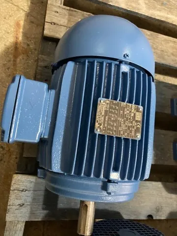 Motor Elétrico Trifásico 5,0 CV- Weg 1715 Rpm