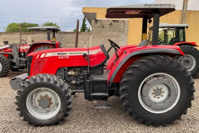 Trator MF 4275 Ano 2010