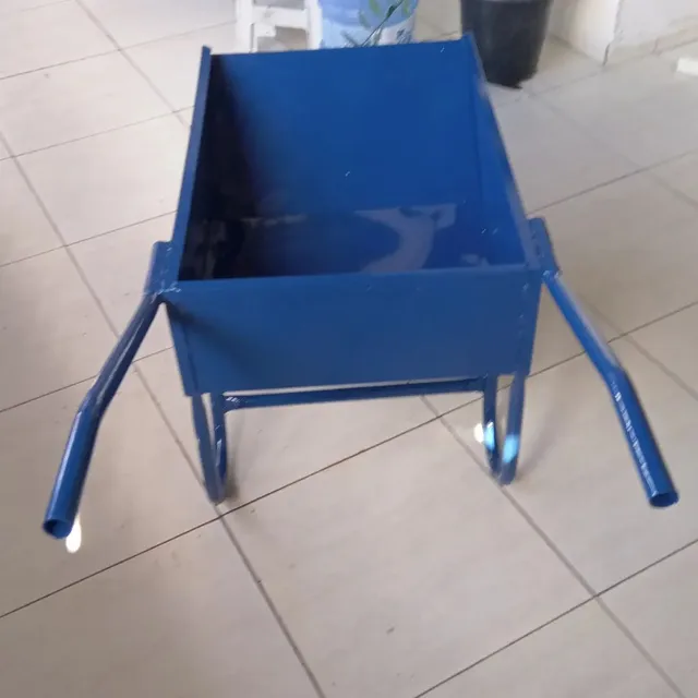 Carro de mão retangular na chapa 20