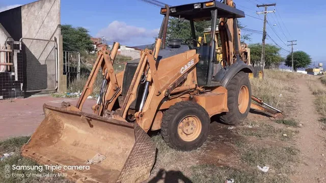 RETRO escavadeira CASE 580M 4x4!
