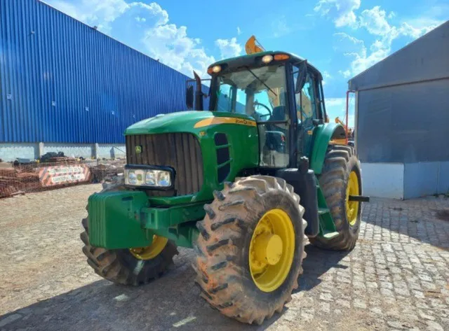  Trator John Deere 6180J ano 2013, em São Paulo 