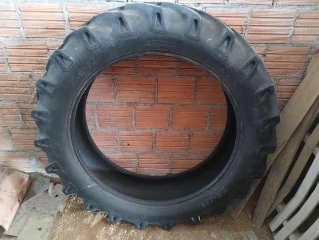 Pneu 12.4 r36