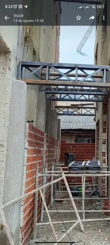 Vendo andaimes e escoras de ferro
