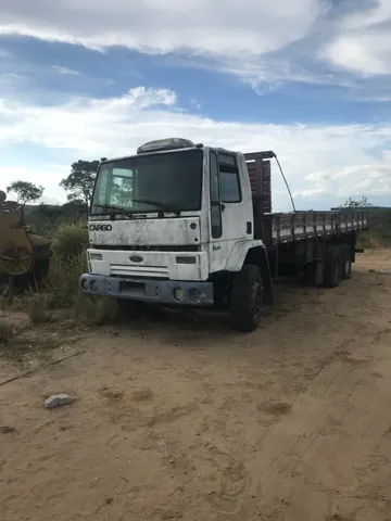 Ford cargo truk 