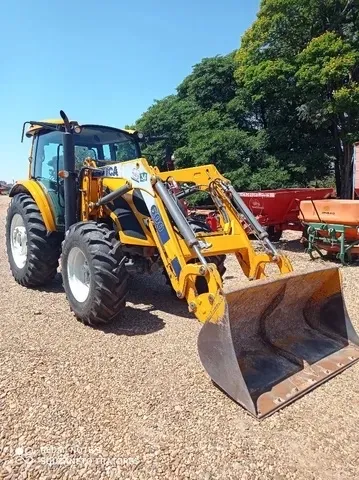 Trator Valtra A104 4x4 