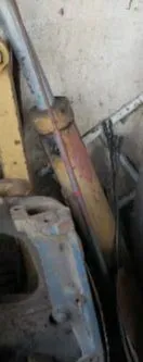 VENDO/TROCO 4 PISTÕES HIDRÁULICO, 4 MACACOS HIDRÁULICO. 