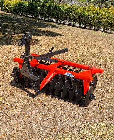 Vendo niveladora tatu