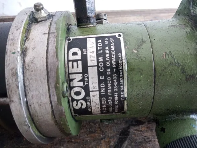 Bomba de graxa soned