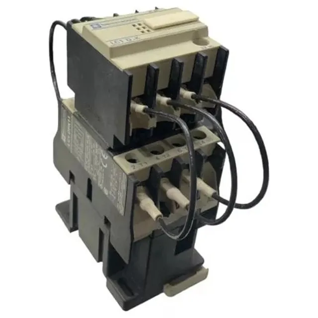 Contator capacitador Telemecanique Lc1 Dfk11/ 220v (11a+1ino+ 1nc)