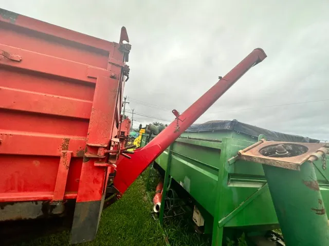 Carretão agrícola Basculante com Chupim 