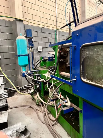 Injetora Aluminio Latão Zamak 120 t