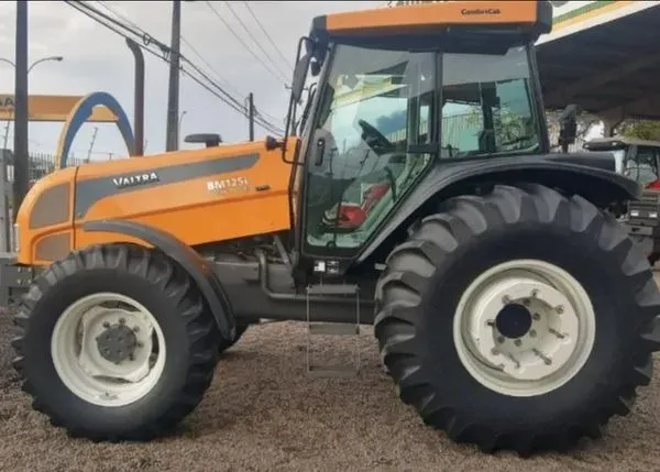 Trator Valtra Bm125 2015 