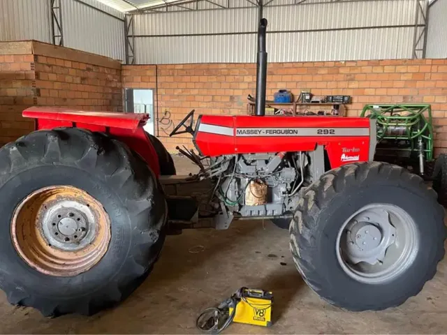 (Massey Ferguson) ?MF 292 4x4 3 alavancas 