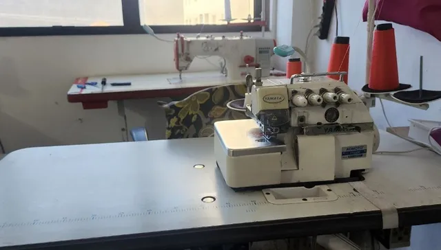maquina de costura overlok, ponto cadeia, direct drive
