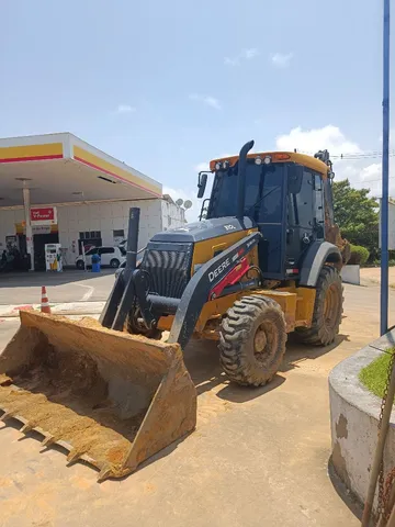 Vendo Retroescavadeira John Deere 310L