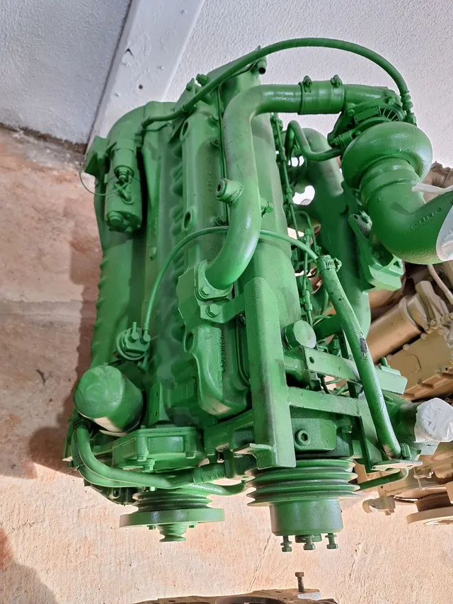 Motor john deere motor 5.9L 