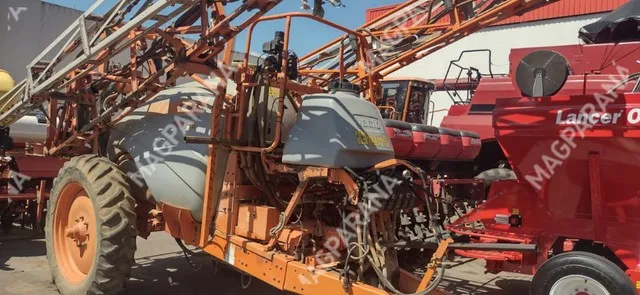 Pulverizador Jacto AM-24 Advance 3000 Eletroeletronico Fabricação 2015 R$175.000,00 