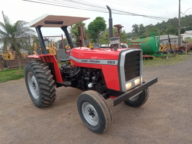 Trator MF 265 , direção hidráulico 
