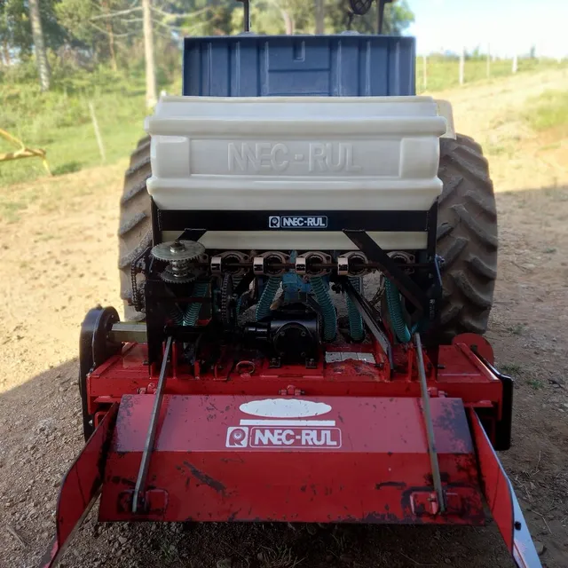 ENXADA ROTATIVA MEC RUl ERP 150 COM ENCANTEIRADOR E ADUBADOR 