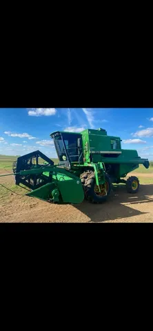 Colheitadeira John Deere 1175 (2004)