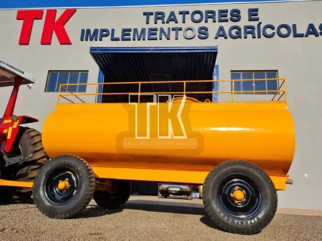 Carreta Tanque de Água 4500 Litros - TK Tratores Nova Andradina - MS