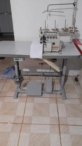 Máquina de costurar interlock