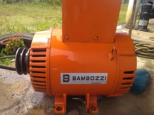 gerador bambozzi 40 kva 220 trifásico Com 3 mês de uso