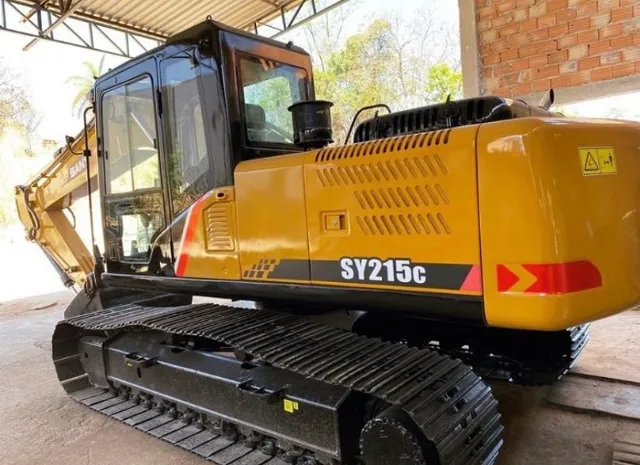 Escavadeira Hidráulica SY215C