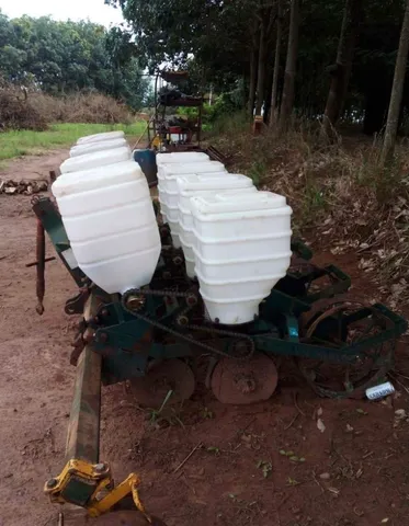 Plantadeira tatu 