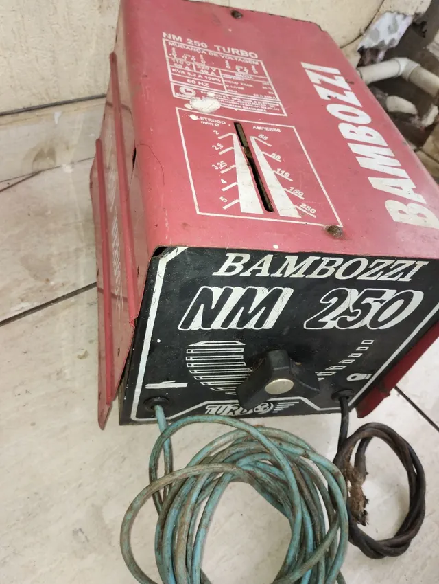 Máquina de solda,vendo ou troco 