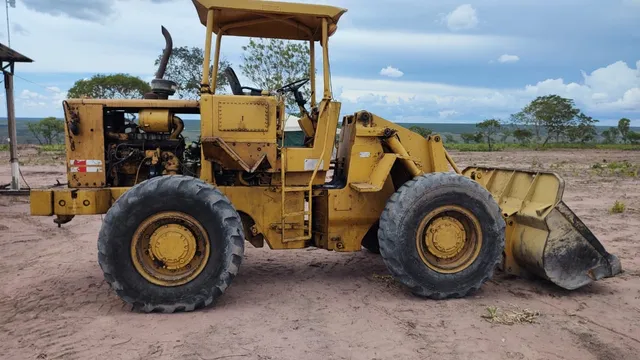 Pá Carregadeira caterpillar 