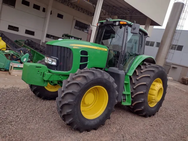 Trator John Deere 6190J ano 2017