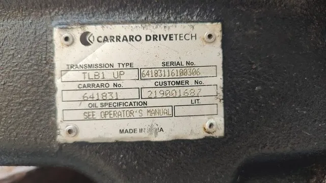 Transmissão 4x4 retroescavadeira Randon RD406 Advanced - 219001687 