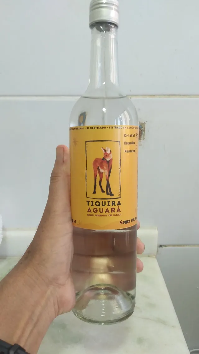 Tiquira Aguará Cachaça de Mandioca.