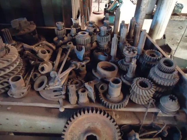 Peças tratores antigos deutz fordson major 8br usadas