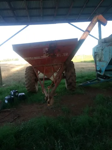 GRANELEIRO DE TRANSPORTE