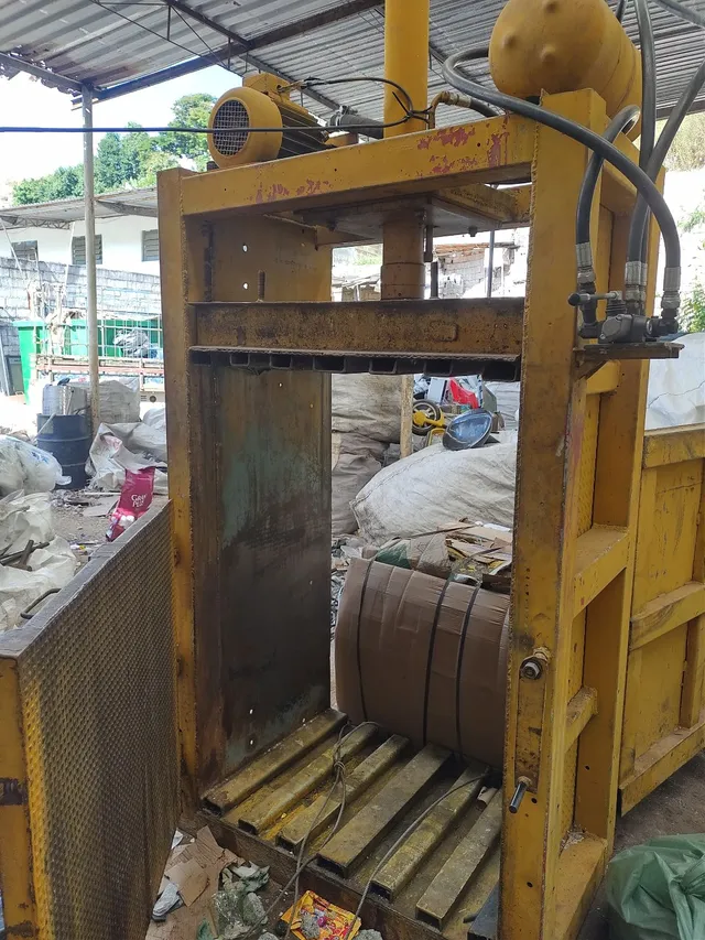 Prensa Enfardadeira Reciclagem 