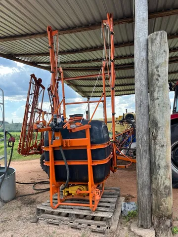 Pulverizador jacto 600 L