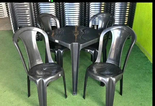 Preço de Fábrica Jogos de Mesa e Cadeira de Plástico R$ 170,00