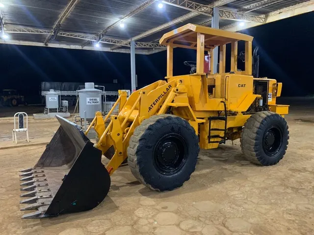 Pá Carregadeira Caterpillar 930