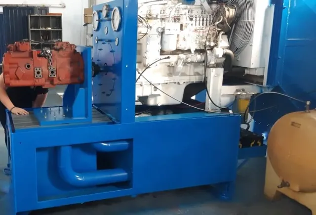 Bancada para teste de Componentes e Bombas Hidráulicas 320hp Com 2 flaumiters 250 gpm
