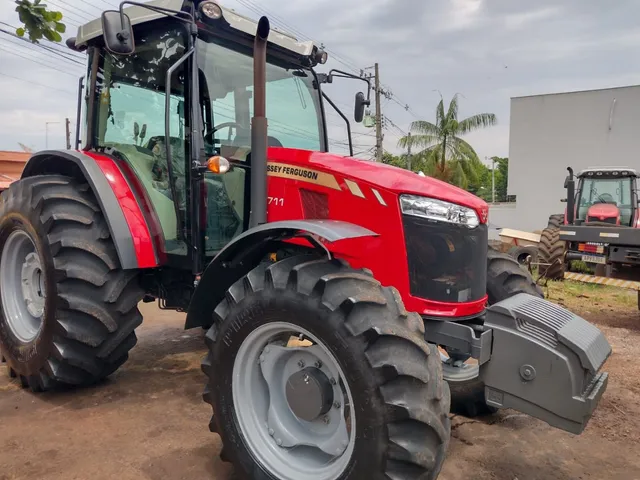 Vende-se trator Massey Ferguson 6711