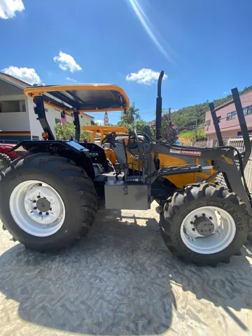 Trator Valtra A750 