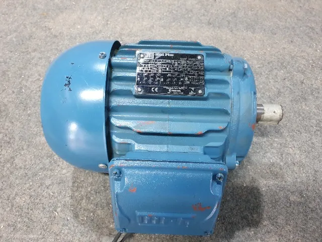Motor trifásico blindado alta rotação 3cv.