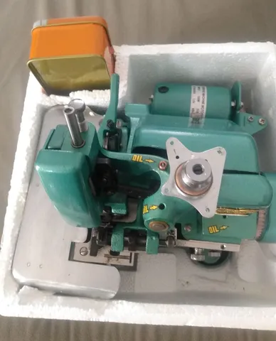 Vendo uma máquina overloque 