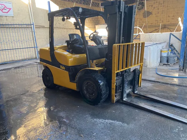Empilhadeira Yale 2015, modelo 90vx diesel 