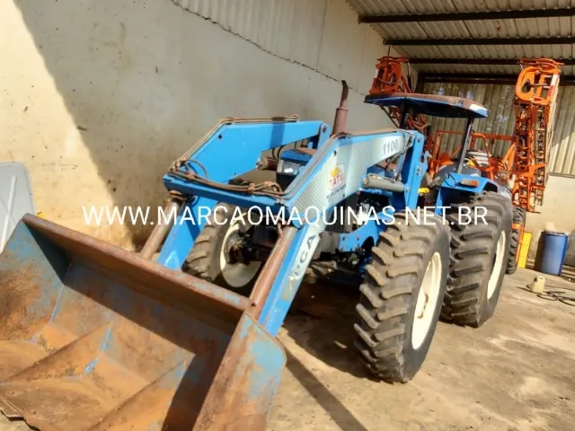 New Holland 7630 Ano 2009 com 5.400 Hrs, Conjunto lâmina e concha.