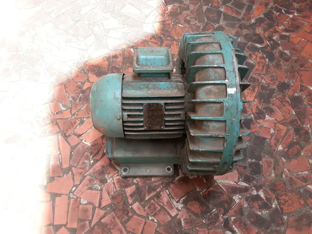 Compressor Radial 4cv Trifásico 220/380/440volts Usado