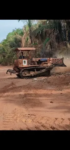 Trator de esteira 7d